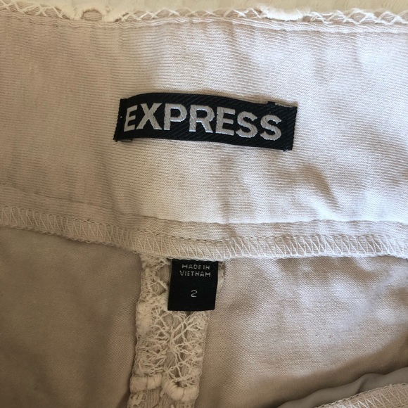 Express size 2 high waisted shorts in cream colored lace - Picture 3 of 3